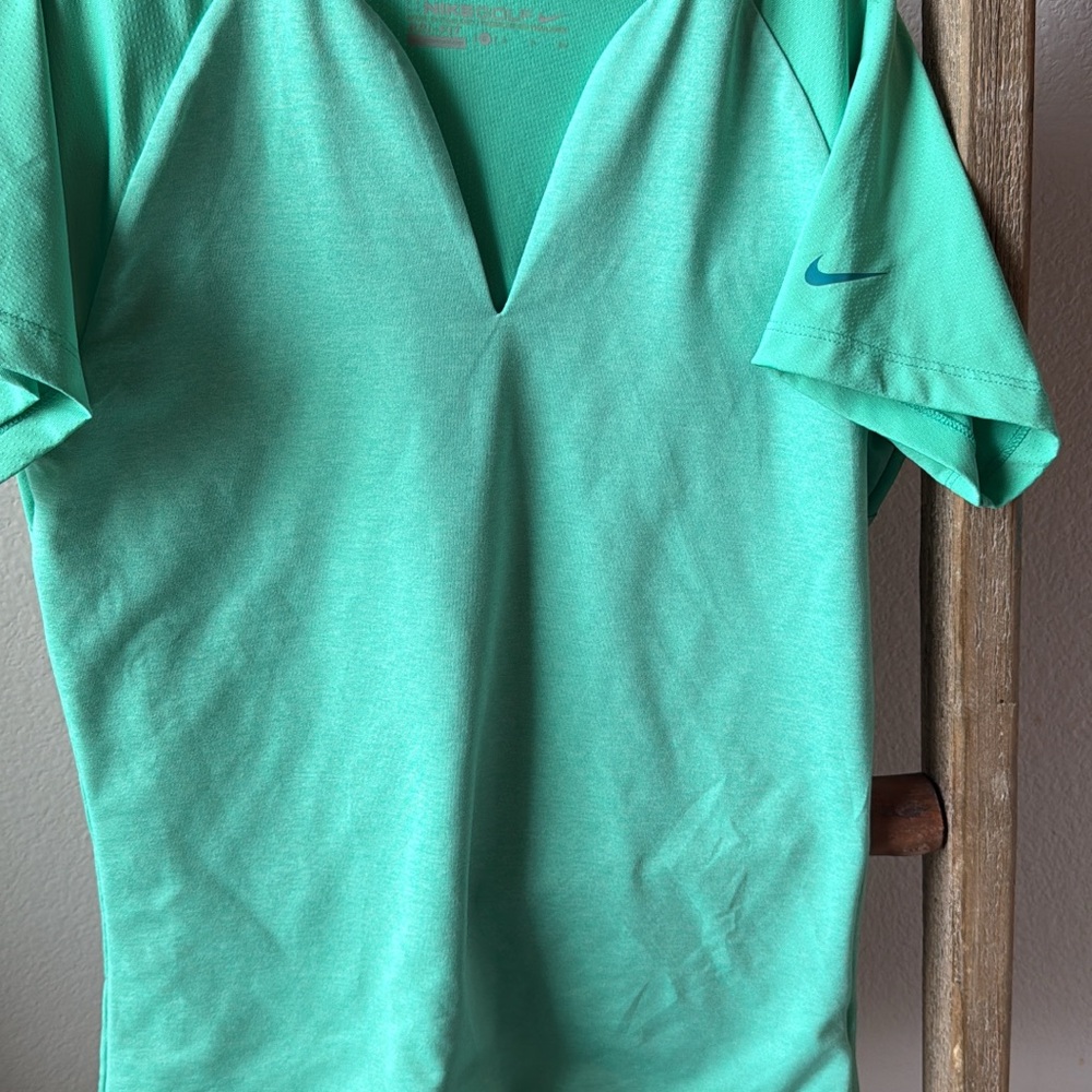 Nike Aqua V-Neck Tee